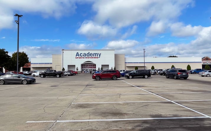 Pictures of Retail property located at 7502 - 7950 Farm to Market 1960 Road West, Houston, TX 77070 for lease - image #1