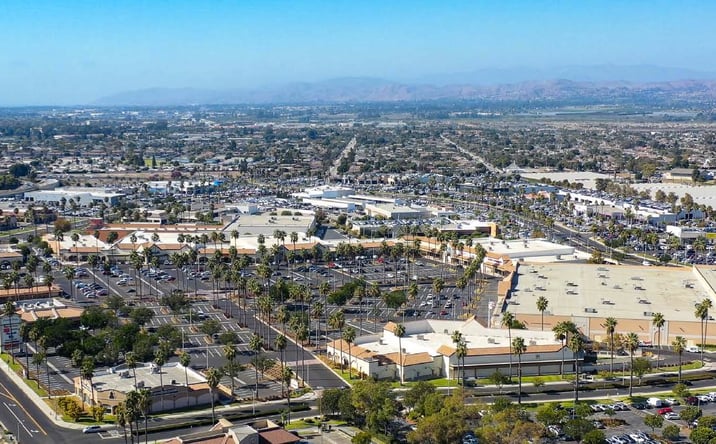 Pictures of Retail property located at 1903 Ventura Blvd, Oxnard, CA 93036 for lease - image #1