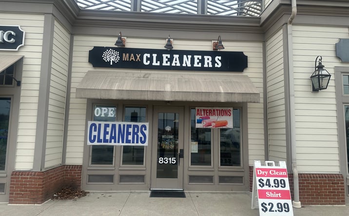 Pictures of Retail, Restaurant property located at 8315 N High St, Columbus, OH 43235 for lease - image #1