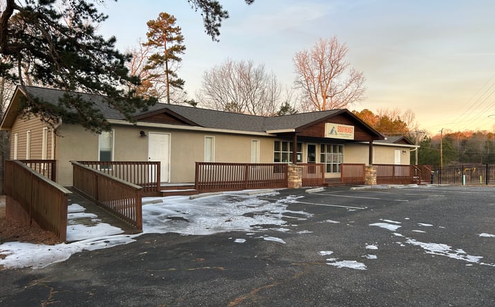 Pictures of Office property located at 10401 Rozzelles Ferry Rd, Charlotte, NC 28214 for lease - image #1