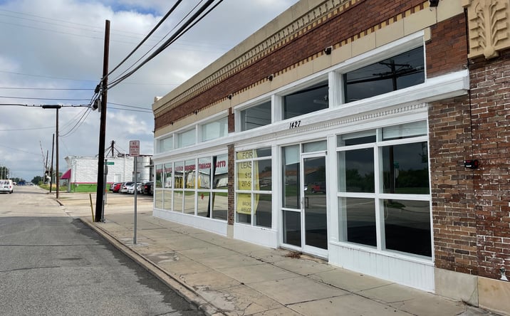 Pictures of Retail, Office, Special Purpose property located at 1427 N Austin St, Seguin, TX 78155 for lease - image #1