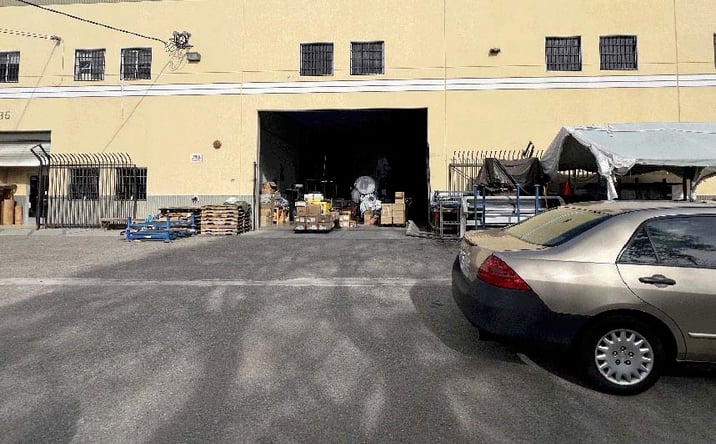 Pictures of Industrial property located at 135 E 35th St, Los Angeles, CA 90011 for lease - image #1