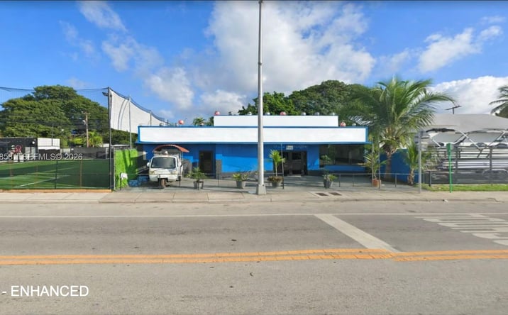 Pictures of Retail property located at 419 NW 79th St, Miami, FL 33150 for lease - image #1