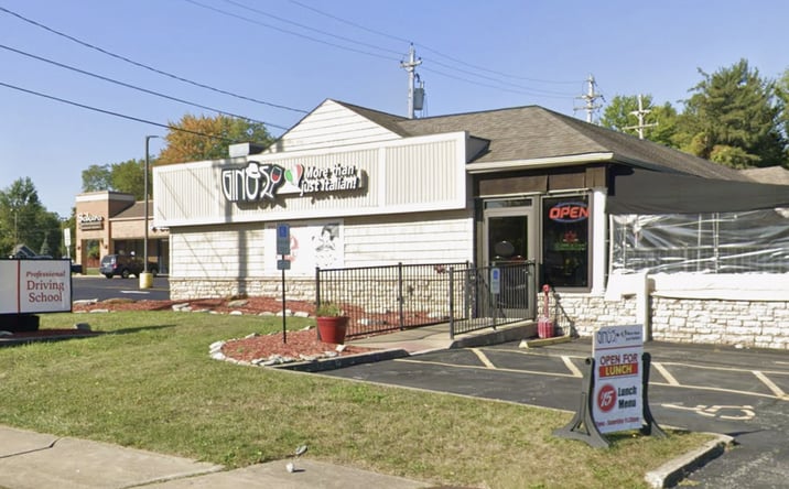 Pictures of Restaurant, Retail property located at 14952 Pearl Rd, Strongsville, OH 44136 for lease - image #1