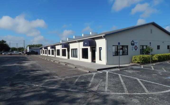 Pictures of Industrial property located at 4650 28th St N, St. Petersburg, FL 33714 for lease - image #1