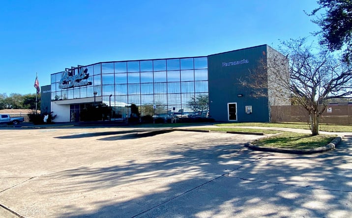 Pictures of Office, Industrial property located at 722 Fairmont Pkwy, Pasadena, TX 77504 for lease - image #1