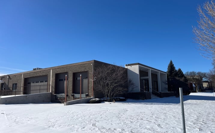 Pictures of Industrial property located at 3075 Tollview Drive, Rolling Meadows, IL 60008 for lease - image #1