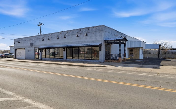 Pictures of Industrial property located at 215 N Western Ave, Oklahoma City, OK 73106 for lease - image #1