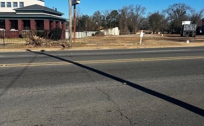 Pictures of Land property located at 3444 Greenwood Rd, Shreveport, LA 71109 for lease - image #1