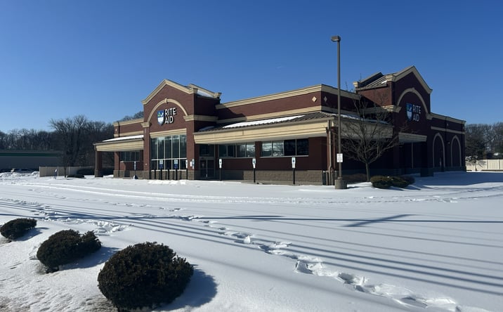 Pictures of Retail property located at 2093 US-130, Florence, NJ 08554 for lease - image #1