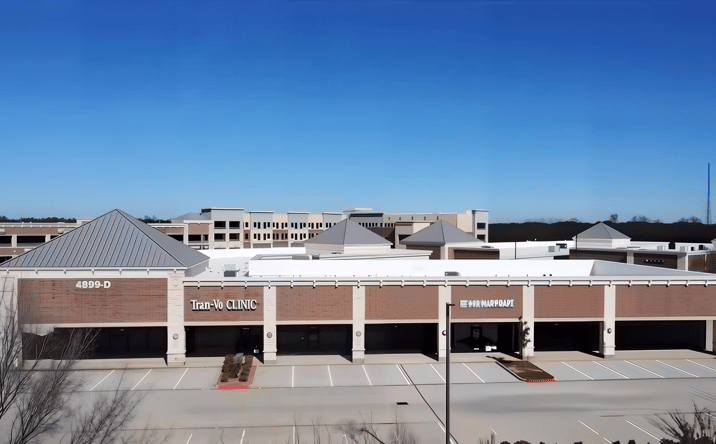 Pictures of Retail, Office property located at 4899 Hwy 6, Missouri City, TX 77459 for lease - image #1