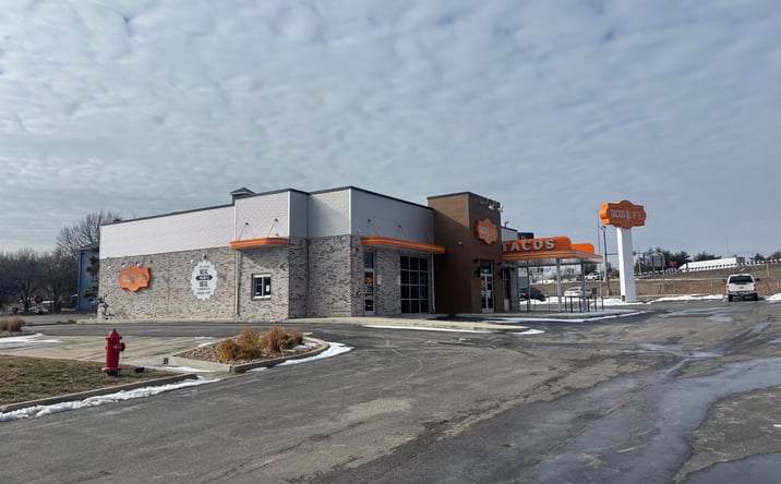 Pictures of Retail, Restaurant property located at 1105 NW Hwy 7, Blue Springs, MO 64014 for lease - image #1