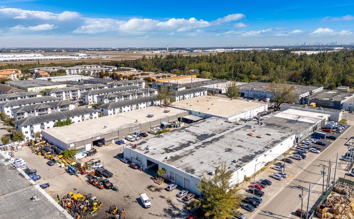 Pictures of Industrial property located at 215 W 75th Pl, Hialeah, FL 33014 for lease - image #1