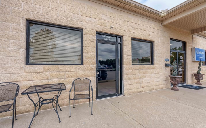 Pictures of Office property located at 1705 Darby Dr, Florence, AL 35630 for lease - image #1