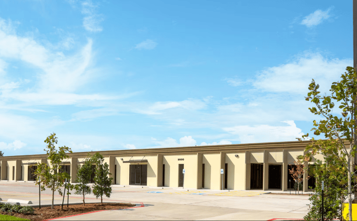 Pictures of Retail, Industrial, Office property located at 9000 Park W Dr, Houston, TX 77063 for lease - image #1