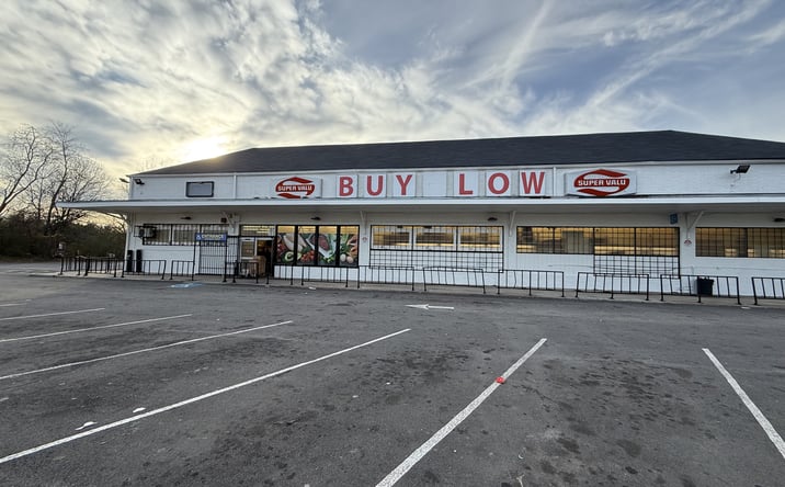 Pictures of Retail property located at 820 James Jackson Pkwy NW, Atlanta, GA 30318 for lease - image #1