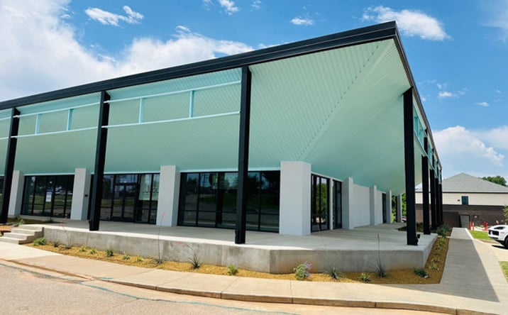 Pictures of Retail, Restaurant property located at 1909 S Douglas Boulevard, Midwest City, OK 73130 for lease - image #1
