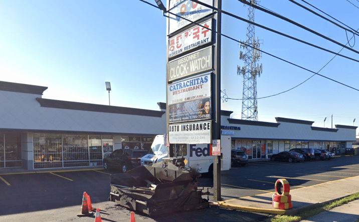 Pictures of Retail property located at 6417 Bissonnet St, Houston, TX 77074 for lease - image #1