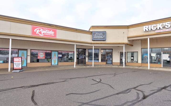 Pictures of Restaurant property located at 2109 US-20, Seneca Falls, NY 13148 for lease - image #1