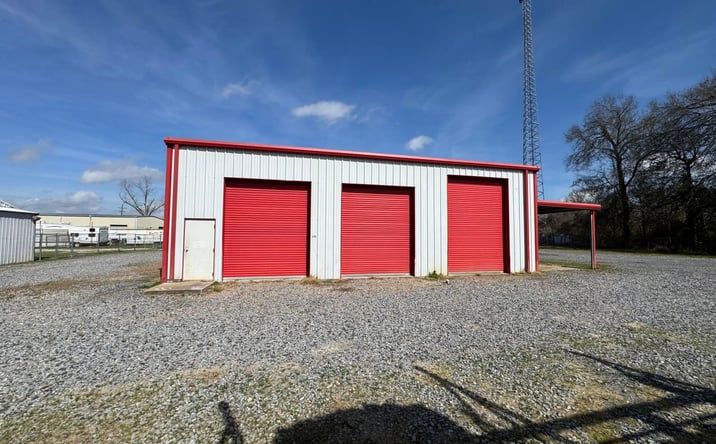 Pictures of Retail, Office, Industrial property located at 3142 NE Evangeline Thruway, Lafayette, LA 70507 for lease - image #1