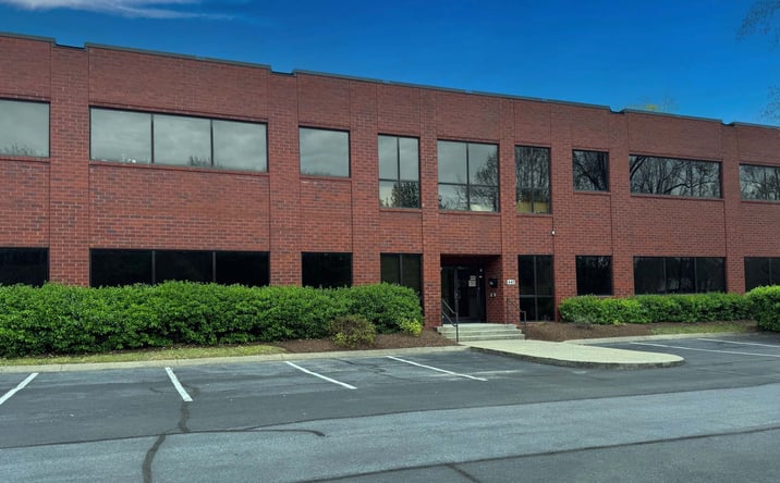 Pictures of Office property located at 445 Metroplex Dr, Nashville, TN 37211 for lease - image #1
