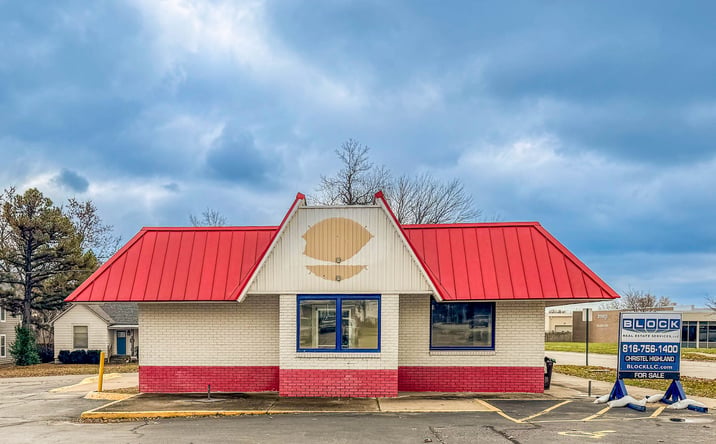 Pictures of Retail, Restaurant property located at 409 S Silver St, Paola, KS 66071 for lease - image #1