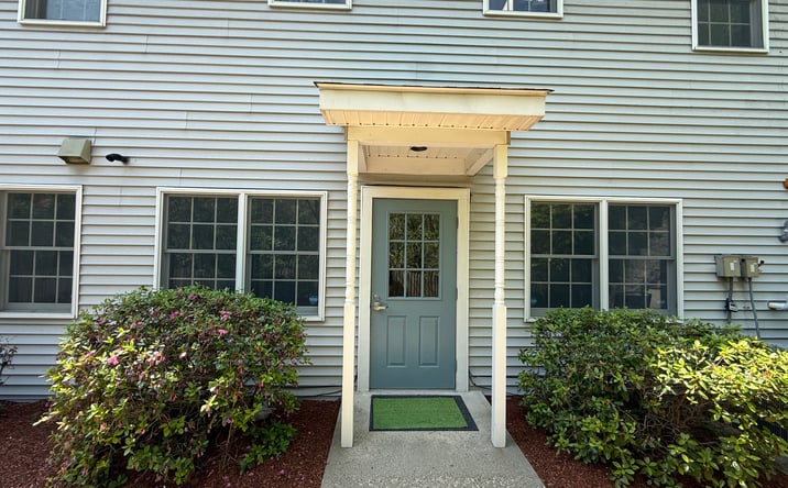 Pictures of Retail, Office property located at 694 Main St, Holden, MA 01541 for lease - image #1