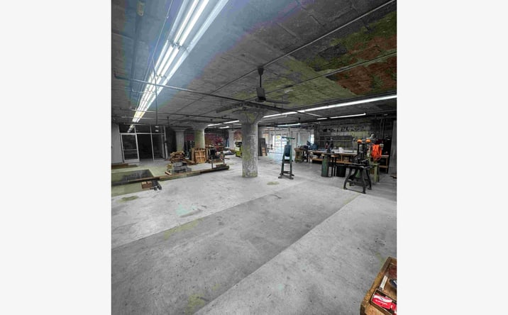 Pictures of Retail, Office, Restaurant property located at 217 N Liberty St, Harrisonburg, VA 22802 for lease - image #1