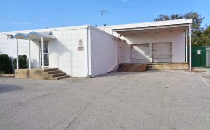 Pictures of Industrial property located at 825 Southway Cir, Fort Worth, TX 76115 for lease - image #1
