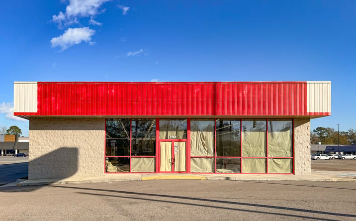 Pictures of Retail, Industrial property located at 2262 W Thomas St, Hammond, LA 70401 for lease - image #1