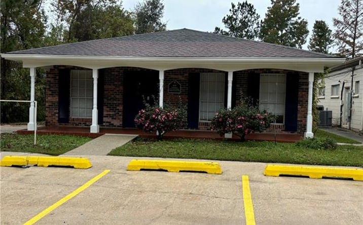 Pictures of Office property located at 619 W 19th Ave Covington, La 70433, Covington, LA 70433 for lease - image #1