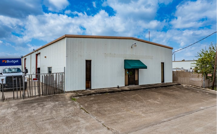 Pictures of Industrial property located at 12910 Mula Ln, Stafford, TX 77477 for lease - image #1