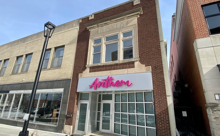 Pictures of Restaurant property located at 320 N Neil St, Champaign, IL 61820 for lease - image #1
