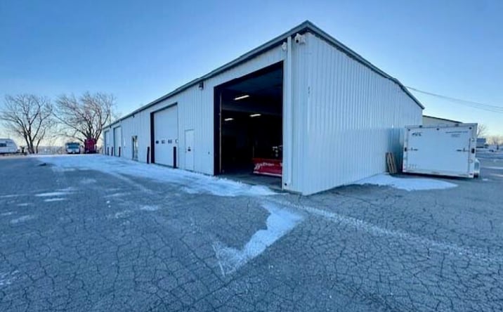 Pictures of Industrial property located at 641 31st Ave SW, Cedar Rapids, IA 52404 for lease - image #1