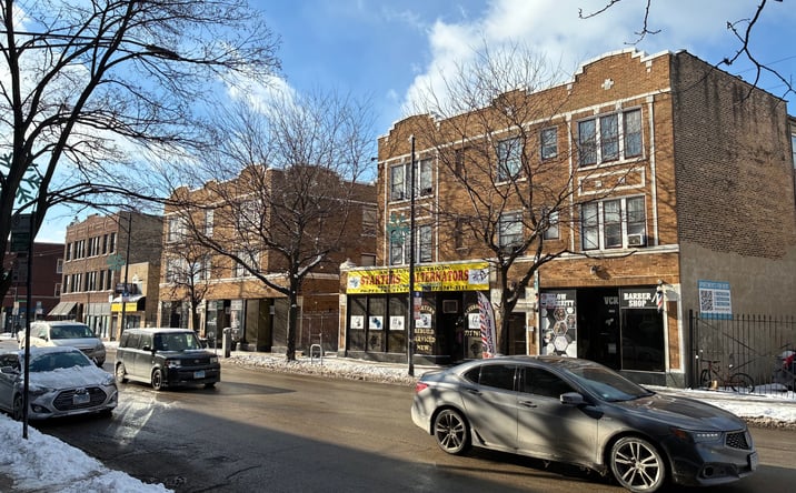 Pictures of Retail, Office property located at 6642 N Clark St, Chicago, IL 60626 for lease - image #1