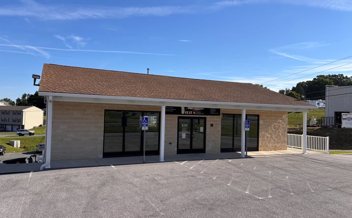 Pictures of Retail, Office property located at 2799 S Queen St, Dallastown, PA 17313 for lease - image #1