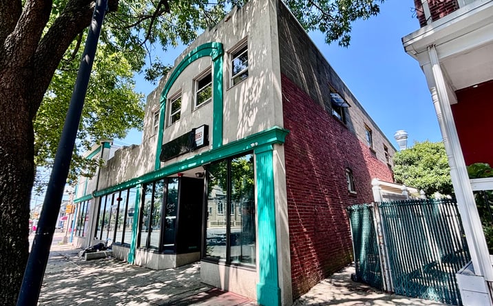 Pictures of Restaurant property located at 901 Brunswick Ave, Trenton, NJ 08638 for lease - image #1