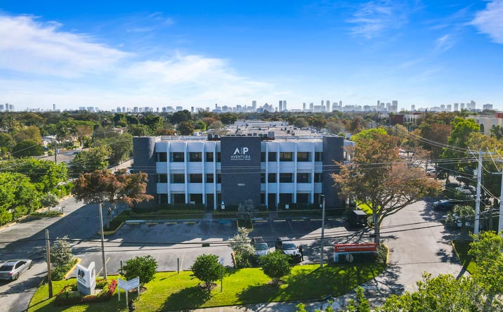 Pictures of Industrial, Office property located at 19501 NE 10th Ave, Miami, FL 33179 for lease - image #1