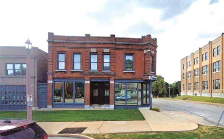 Pictures of Office property located at 2333 S Grand Blvd, St. Louis, MO 63110 for lease - image #1