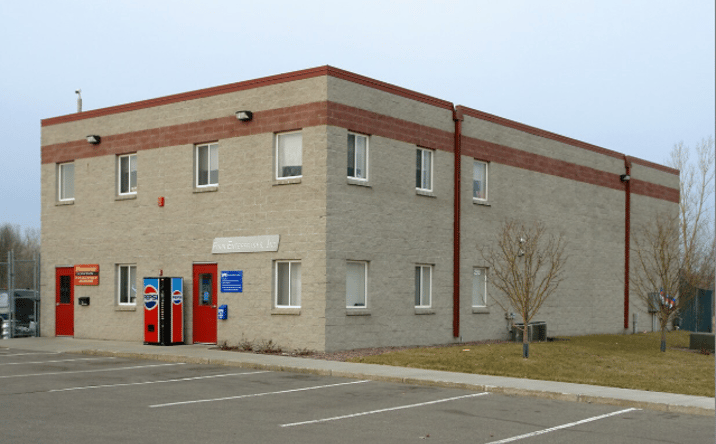 Pictures of Office property located at 299 5th Ave SW, New Brighton, MN 55112 for lease - image #1