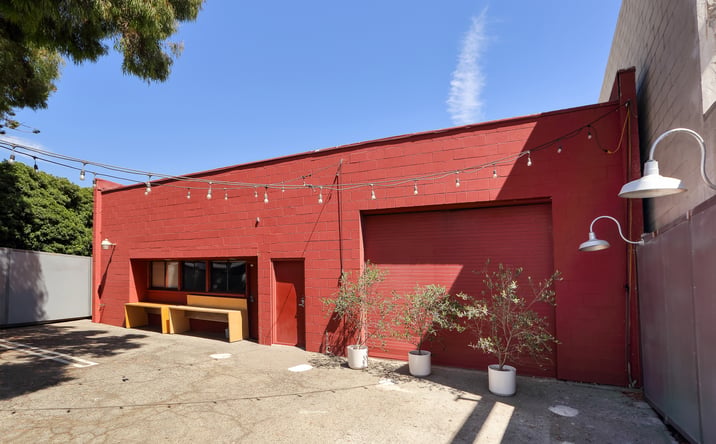 Pictures of Office property located at 340 Sunset Ave, Los Angeles, CA 90291 for lease - image #1