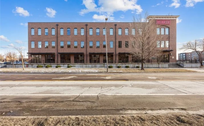Pictures of Retail, Office property located at 415 12th Ave SE, Cedar Rapids, IA 52401 for lease - image #1