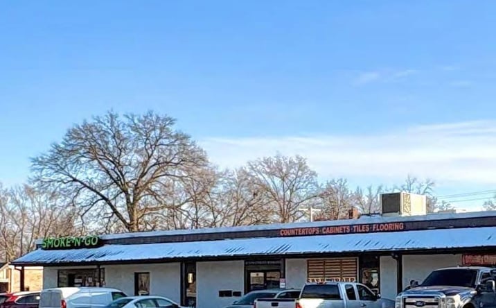 Pictures of Retail, Office, Industrial property located at 12111-12121 Johnson Drive, Shawnee, KS 66216 for lease - image #1