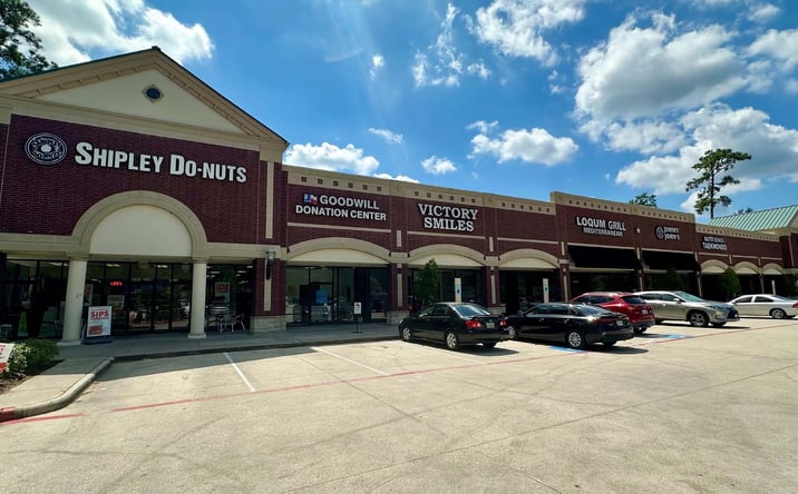 Pictures of Retail, Restaurant property located at 3707 College Park Drive, The Woodlands, TX 77384-4867 for lease - image #1