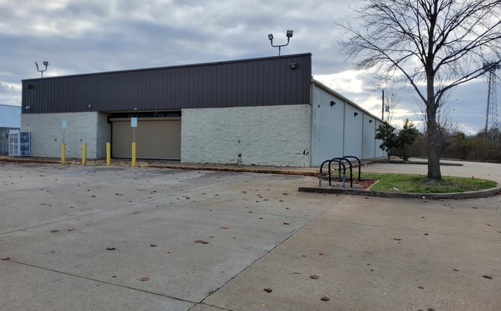 Pictures of Retail property located at 2245 Lamar Ave, Memphis, TN 38114 for lease - image #1