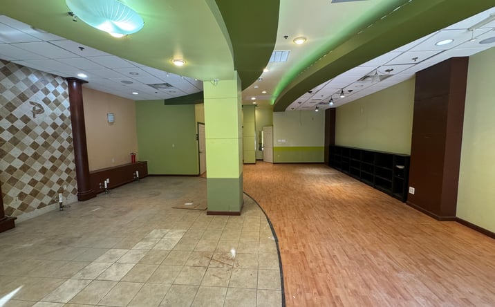 Pictures of Retail, Restaurant property located at 2001 Hamilton St, Philadelphia, PA 19130 for lease - image #1