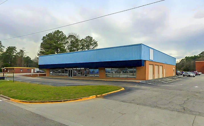 Pictures of Retail property located at 510 W Hill St, Thomson, GA 30824 for lease - image #1