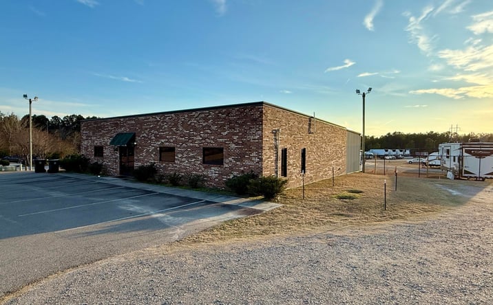 Pictures of Office property located at 142 Aqua Shed Ct, Aberdeen, NC 28315 for lease - image #1