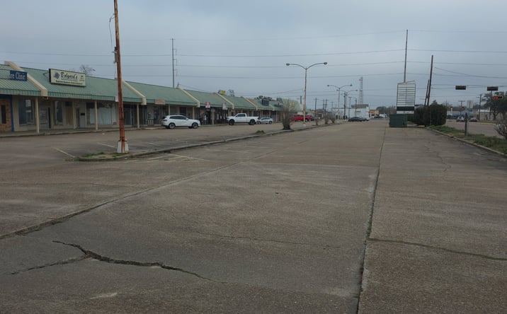 Pictures of Retail, Office, Special Purpose property located at 1900-1950 9th Ave, Port Arthur, Texas 77642, Port Arthur, TX 77642 for lease - image #1