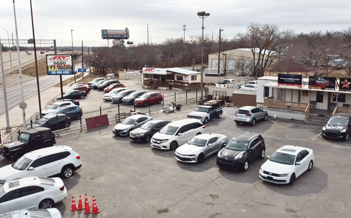 Pictures of Retail, Industrial, Special Purpose property located at 5650 I-10, San Antonio, TX 78201 for lease - image #1